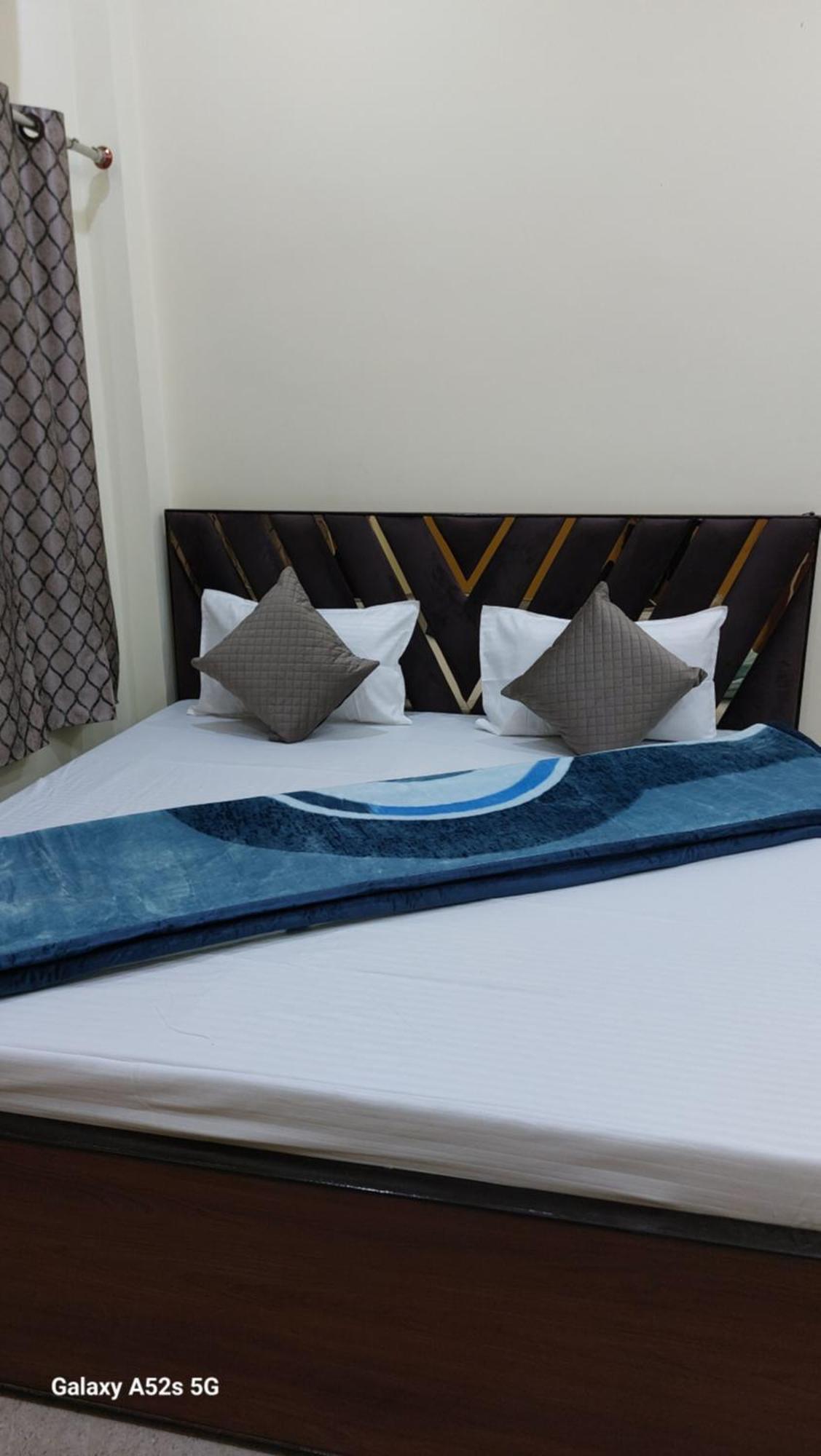 Narayani Paying Guest House Waranasi Zewnętrze zdjęcie